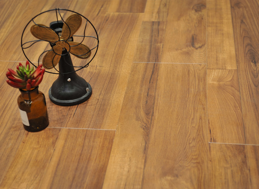 鵬鴻強(qiáng)化復(fù)合地板2803 鵬鴻強(qiáng)化復(fù)合地板2803